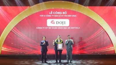 DOJI được vinh danh Công ty bán lẻ uy tín 8 năm liên tiếp