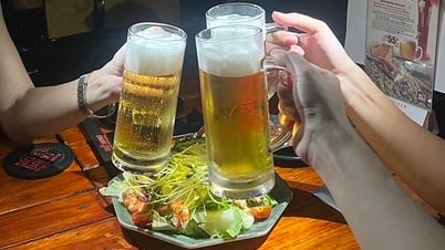 Uống nhiều bia rượu gây lão hóa da nhanh