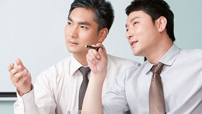 My ex-husband and new husband are too close, it makes me uncomfortable.