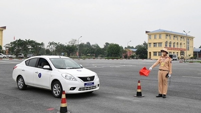 Người bị trừ hết điểm bằng lái xe phải thi lại những gì?