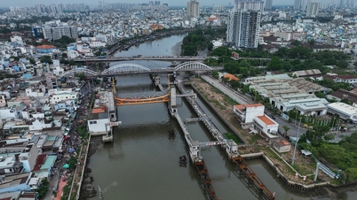 នាយករដ្ឋមន្ត្រីស្នើរុះរើជាបន្ទាន់នូវឧបសគ្គសម្រាប់គម្រោងការពារទឹកជំនន់ 10.000 ពាន់លានដុង