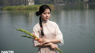Giới trẻ Hà Nội xúng xính chụp ảnh áo dài ngày đầu năm mới