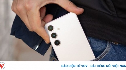Galaxy S25 មាន​ទំហំ​ស្តើង​គួរ​ឲ្យ​ចាប់​អារម្មណ៍​ដើម្បី​ប្រជែង iPhone 17 Air