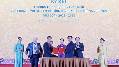 Vietnam Airlines ký kết hợp tác toàn diện với tỉnh Hà Nam