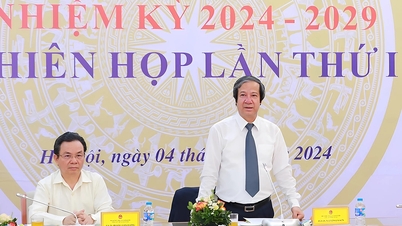 Phó giáo sư trẻ nhất ngành Toán từng học trường sư phạm số 1 cả nước