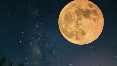 Tonight, Vietnam welcomes a giant supermoon on the Mid-Autumn Festival night.