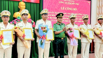 Dissolution and merger of many commune and ward police stations in Ben Tre
