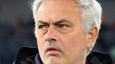 Điều kiện để HLV Mourinho ký hợp đồng gia hạn với AS Roma