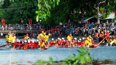 เปิดงานแข่งขันเรือยาวประเพณี ณ แม่น้ำกามลี