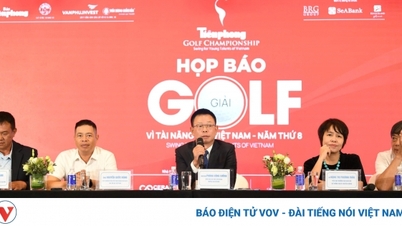 Xế sang 3 tỷ đồng chờ golfer chinh phục H.I.O ở Giải Tiền Phong Golf Championship