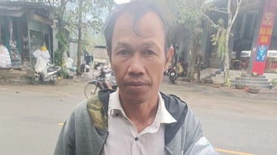 បុរស​កំសត់​បាត់​កាបូប​លុយ ហើយ​សកម្មភាព​របស់​គាត់​សម​នឹង​ទទួល​បាន ១០ ពិន្ទុ