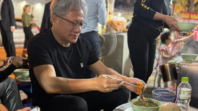 CEO ของบริษัท Nvidia มูลค่าล้านล้านดอลลาร์สหรัฐฯ กินเฝอและดื่มกาแฟราคาถูกในเวียดนาม