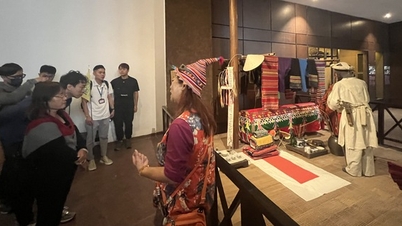 ភ្ញៀវ​ទេសចរ​ចិន​ទៅ​វៀតណាម​ចាប់​ផ្តើម​លើស​ភ្ញៀវ​ទេសចរ​កូរ៉េ