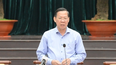 Chủ tịch TPHCM chỉ đạo khẩn về quản lý, xét duyệt cán bộ đi nước ngoài