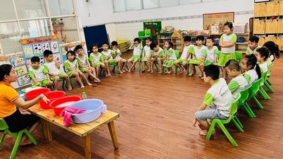 幼稚園教諭の定年退職を規定より5年早める案