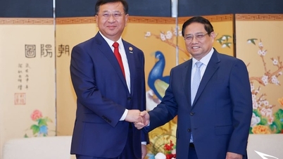 Thủ tướng Phạm Minh Chính tiếp Chủ tịch Tập đoàn Đường sắt Trung Quốc