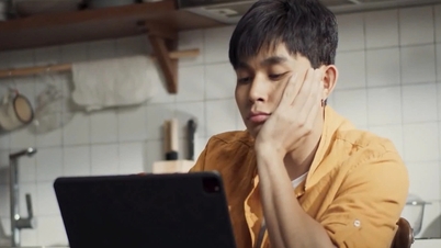 Jun Pham បង្អួត​ផ្ទះបាយ​ដ៏​ស្រស់​ស្អាត និង​ការ​ចម្អិន​ដ៏​ឈ្ងុយ​ឆ្ងាញ់​តាម​រយៈ​គណនី Instagram របស់​គាត់ Nha co mot nguoi