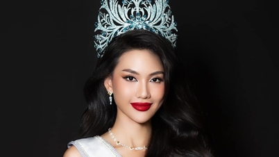 កញ្ញា Bui Quynh Hoa ត្រូវ​បង្ខំ​ចិត្ត​ចាក​ចេញ​ពី​សាលា​ដោយ​សារ​បំពាន​បទ​ប្បញ្ញត្តិ។