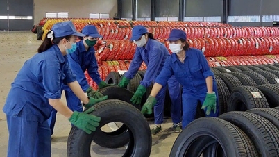 ទាហានស្រីនៃ Warehouse J112 គឺ "ឧស្សាហ៍ព្យាយាម ស្វាហាប់ សកម្ម ច្នៃប្រឌិត ល្អិតល្អន់"