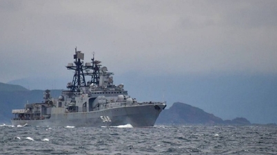 Russia's Pacific Fleet begins massive combat exercises