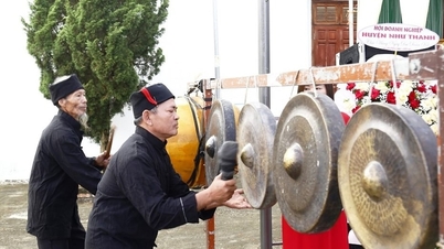 Thanh Hoa: Chairman of the Provincial People's Committee attended the Great Unity Day with the people of village 5