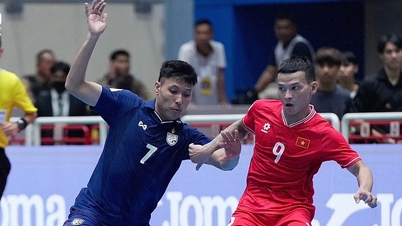 Ngược dòng hạ Thái Lan, đội tuyển futsal Việt Nam vào bán kết, được thưởng 400 triệu