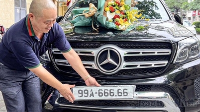 តើ​ស្លាក​លេខ​រថយន្ត​ប្រាំ​ខ្ទង់​ដ៏​ស្រស់​ស្អាត​ស៊េរី​ណា​ដែល​ត្រៀម​នឹង​ដាក់​ដេញ​ថ្លៃ​តាម​អ៊ីនធឺណិត?