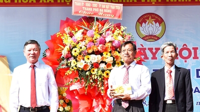 Chủ tịch Ủy ban MTTQ Việt Nam thành phố dự Ngày hội Đại đoàn kết toàn dân tộc ở khu dân cư