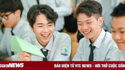 Dương Tuấn Mạnh - Từ phát kiến cảnh báo điểm mù đến học bổng đại học 3,2 tỷ đồng