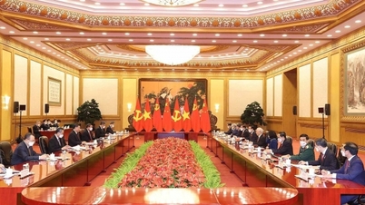 General Secretary and President Xi Jinping's visit to Vietnam contributes to bringing neighborly relations to a new height