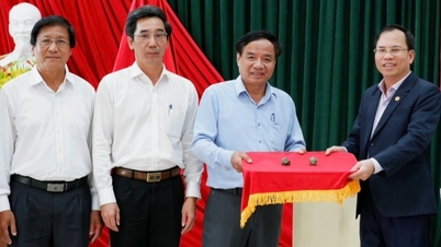 Quang Nam transfers the lotus and snail of the Tara Bodhisattva Statue to Da Nang