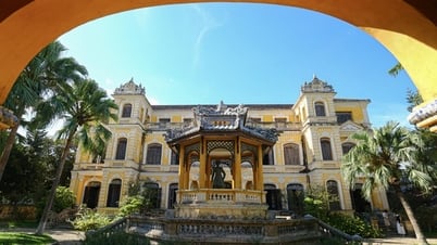 Bên trong lâu đài lộng lẫy nơi hoàng hậu cuối cùng triều Nguyễn từng ở