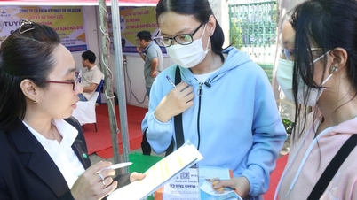 Industrial parks in Ho Chi Minh City need to recruit more than 10,000 workers