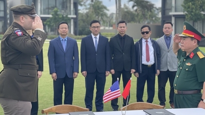 ប្រគល់​មឈូស​ពីរ​ទៅ​អាមេរិក