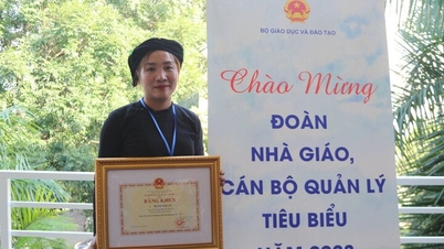 Bộ trưởng GD&ĐT mong thầy cô vững lòng tin với sự nghiệp trồng người