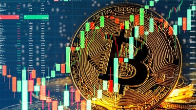 ビットコインが初めて10万ドルを突破、金価格は変わらず