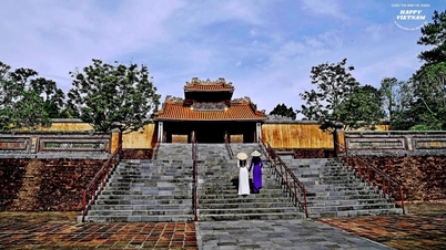 ទីក្រុងអធិរាជ Hue - សម្រស់បុរាណនៅលើទន្លេ Huong កំណាព្យ