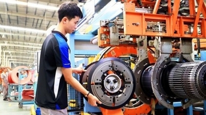 Kinh tế Việt Nam vững vàng "vượt cơn gió ngược"