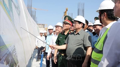 'Nóng' tuần qua: Thủ tướng Chính phủ kiểm tra các công trình trọng điểm; không khí lễ hội khắp cả nước