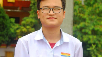 Valedictorian នៃប្លុក A00៖ ម្តាយកំព្រា ជាសិស្សពូកែគ្រប់ជ្រុងជ្រោយក្នុងក្រសែភ្នែកគ្រូ