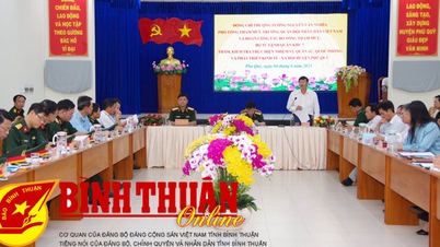អគ្គមេបញ្ជាការរងនៃកងទ័ពប្រជាជនវៀតណាម ធ្វើការនៅស្រុក Phu Quy