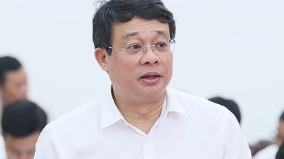건설부 차관 부이 홍 민, 새로운 임무 수행