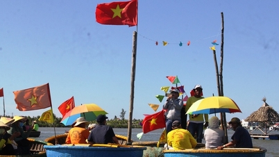 ខារ៉ាអូខេ​ហាម​ឃាត់​នៅ​កន្លែង​ទេសចរណ៍​ល្បី​ឈ្មោះ Bay Mau ព្រៃ​ដូង ទីក្រុង Hoi An