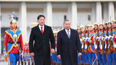 Official welcoming ceremony for General Secretary and President To Lam in Mongolia