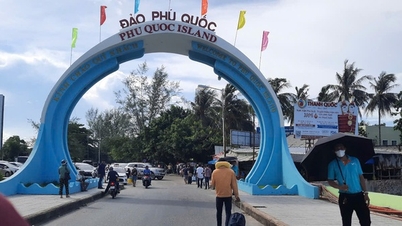 Lợi gì khi cảng cá Thổ Châu chuyển thành cảng thủy nội địa vận tải hành khách?