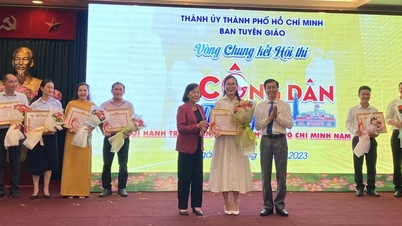 ពិធីប្រគល់រង្វាន់ការប្រលង “ពលរដ្ឋទីក្រុងជាមួយដំណើរវប្បធម៌ទីក្រុងហូជីមិញ” ឆ្នាំ២០២៣