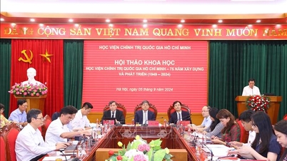 បណ្ឌិតសភានយោបាយជាតិហូជីមិញ