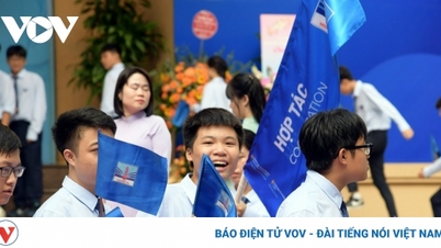 Phát triển đội ngũ giáo viên, giảng viên đủ số lượng, nâng cao chất lượng