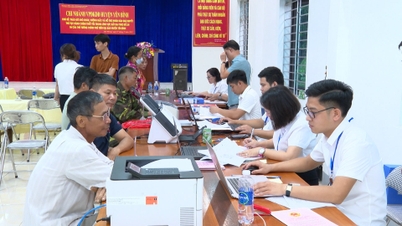 Hỗ trợ người dân cả trong ngày cuối tuần