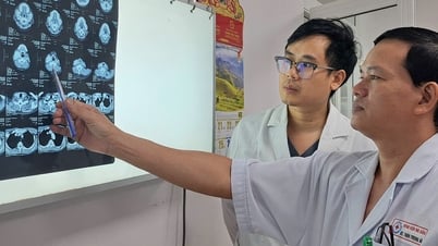 Un homme avec une masse palpable et pulsatile dans le cou, a de manière inattendue une tumeur rare